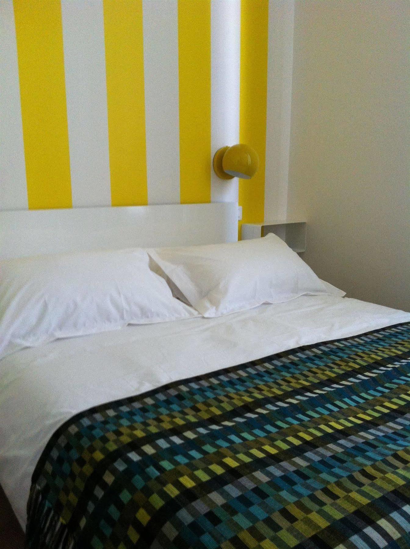 B11hotel Hotel